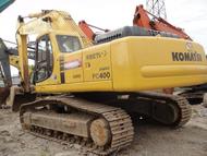 Аренда гусеничного экскаватора Komatsu PC400.  Гидромолот. Ковш 1,3 куба. Масса 42 тонны.